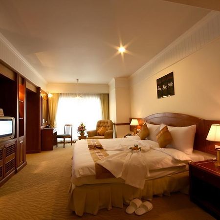 Grand Diamond City Hotel & Casino Poipet Exteriér fotografie