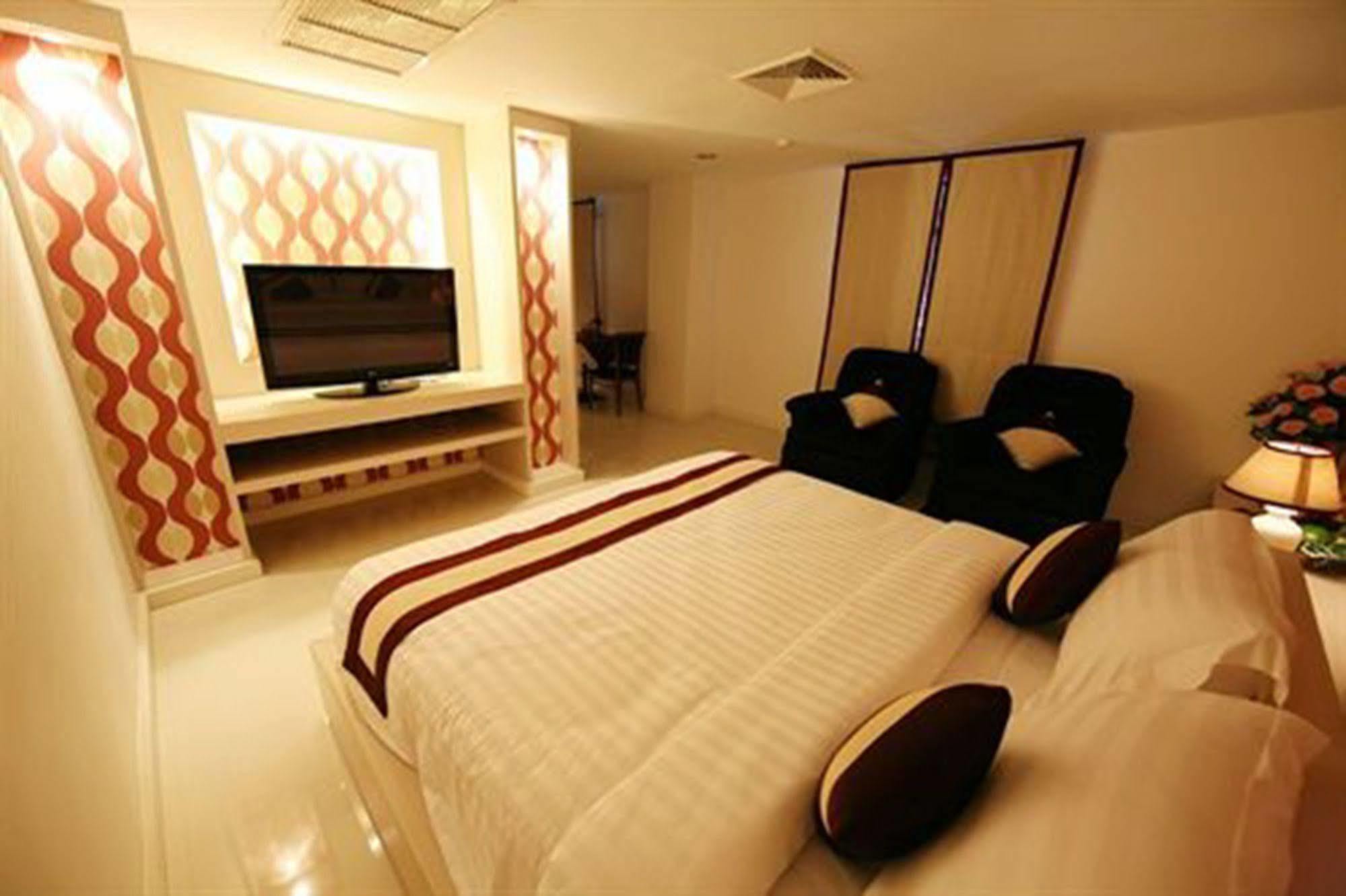 Grand Diamond City Hotel & Casino Poipet Exteriér fotografie